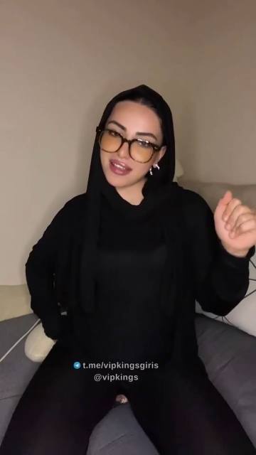 ikizler kadını ifşa Türbanlı hatun Bigo canlı yayında