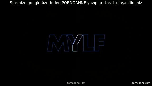 Müdür Geç Kalan Stajyeri Amcığıyla Cezalandırdı